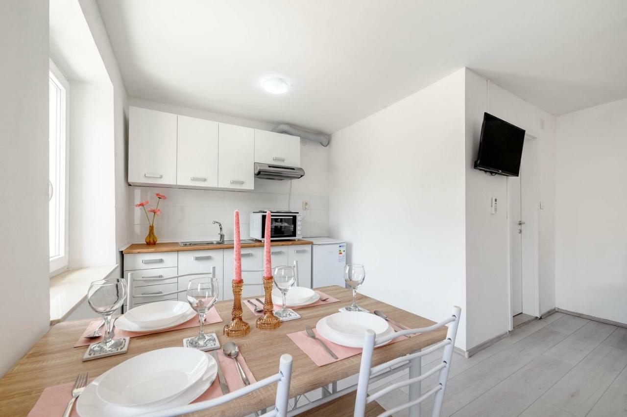 Apartments Nada Tribunj  Luaran gambar
